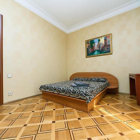 Квартира На Крещатике كييف المظهر الخارجي الصورة