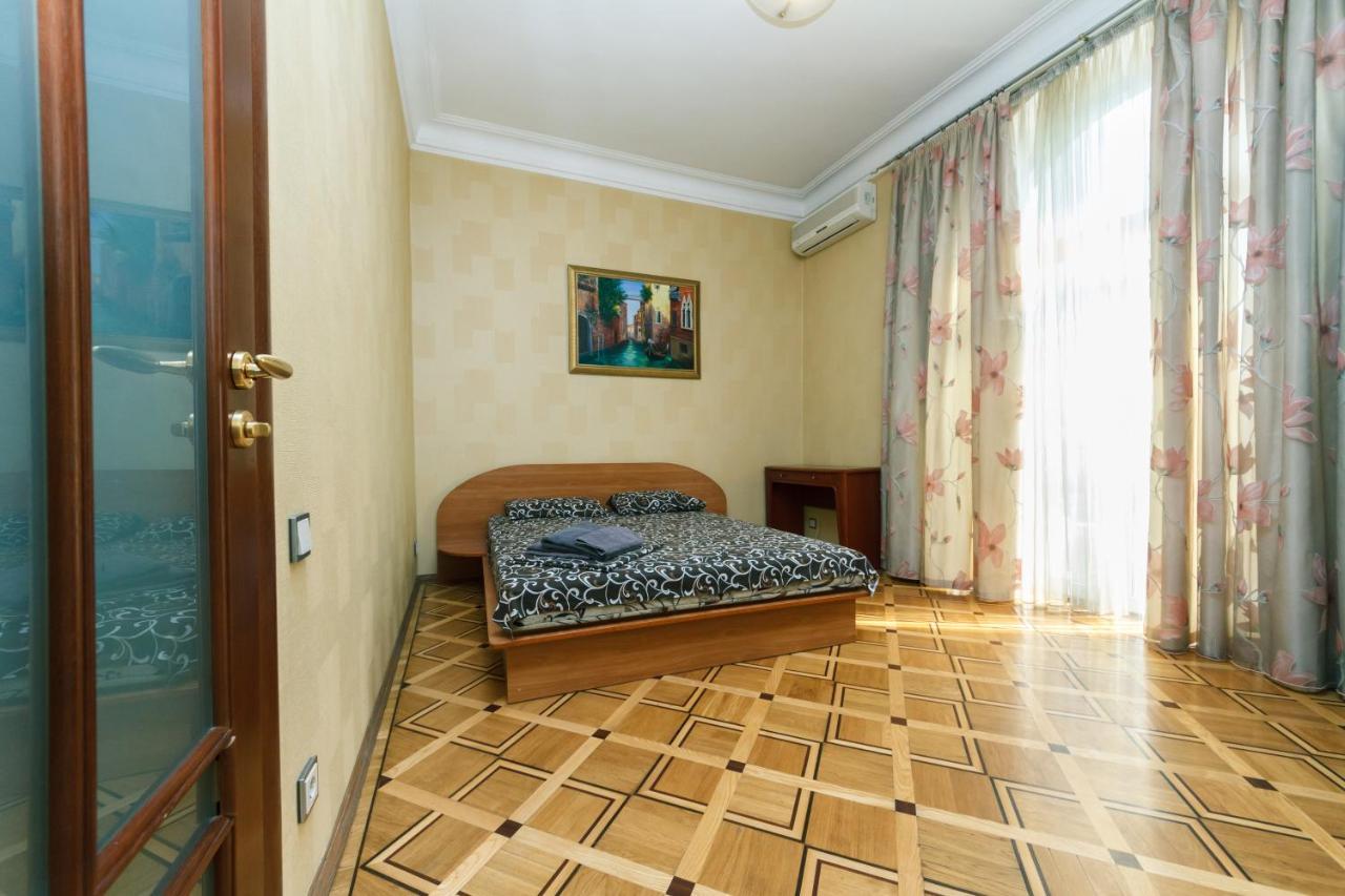 Квартира На Крещатике كييف المظهر الخارجي الصورة